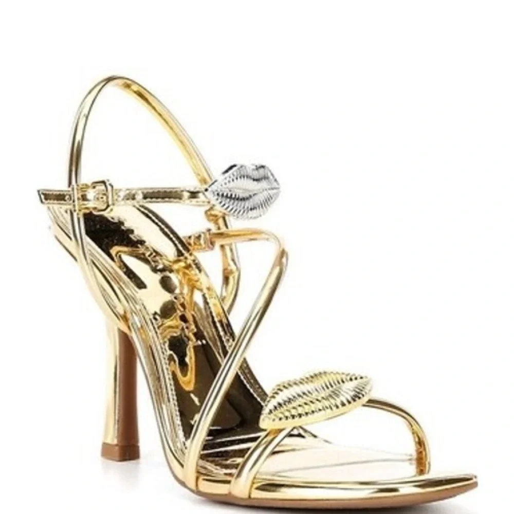 Gianni Bini Heeled Sandals Womens Gold Metallic Lip Charm Strappy Stiletto 8M